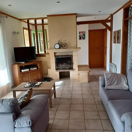 度假居 Maison Proche Sarlat Avec Piscine Privee *